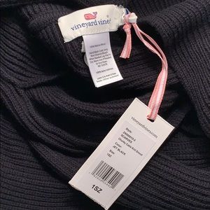 Vineyard Vine infinity scarf